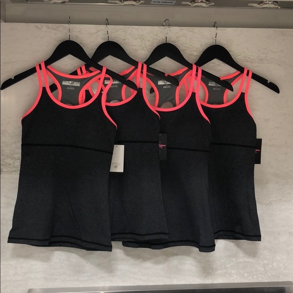 Workout top - Picture 4 of 4